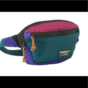 L.L.Bean stowaway hip pack